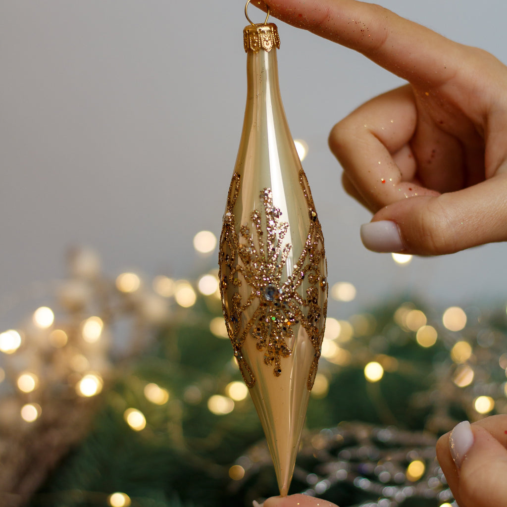 Icicle Christmas glass ornament, Handmade Christmas figurines, Collectible Christmas decor, home decoration, Christmas gift 2025