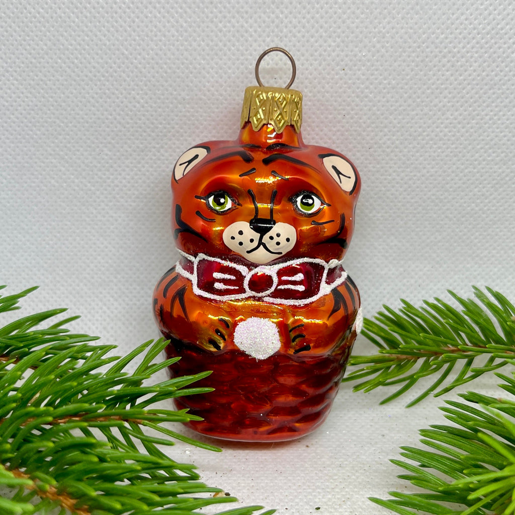 Tiger Christmas glass ornament, Handmade Christmas figurines, Collectible Christmas decor, home decoration, Christmas gift 2025