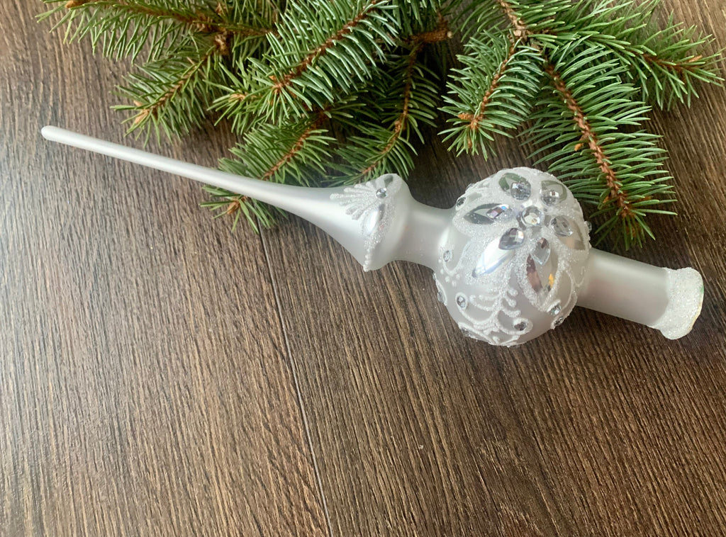 White Christmas glass tree topper with hand-paintad flower and glitter ChristmasboxStore